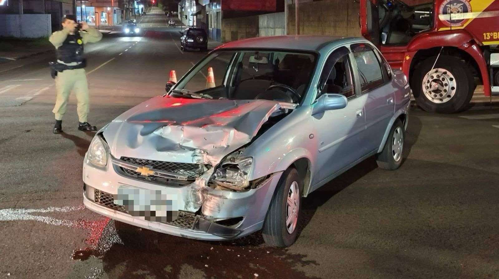 Acidente entre motocicleta e carro deixa motociclista ferido em Pato Branco