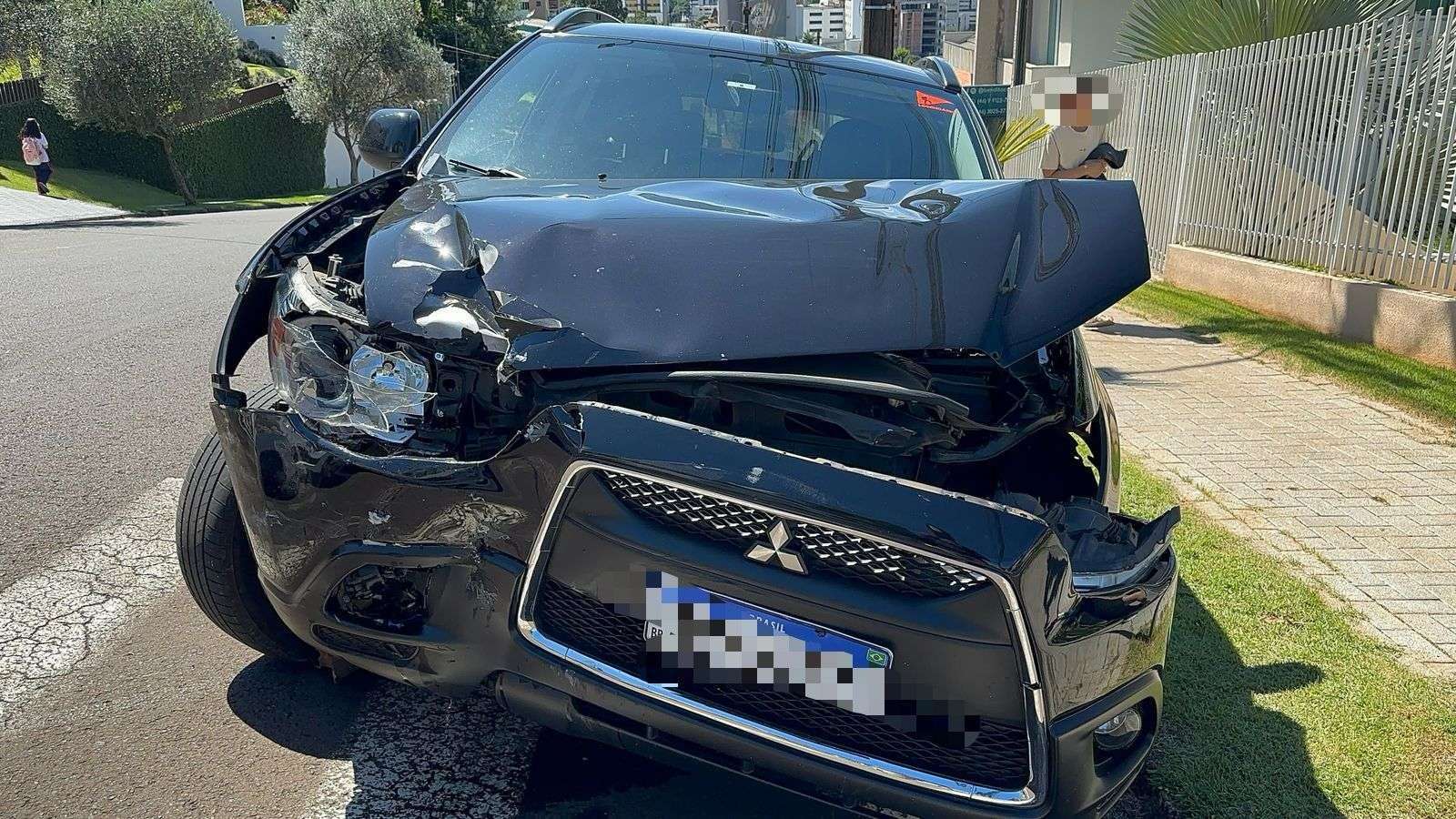 Colisão entre dois veículos é registrada em Pato Branco